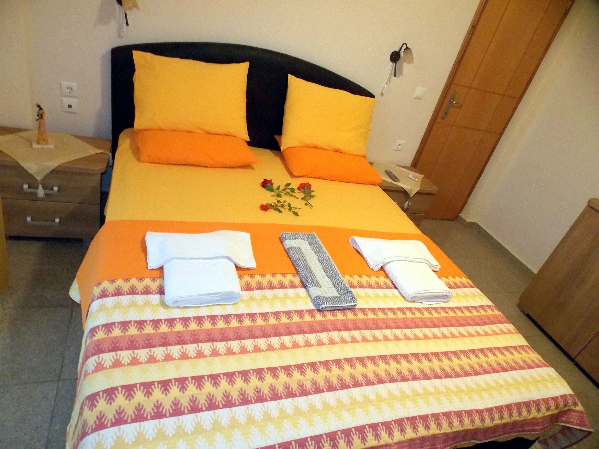 Nikos Apartments Sithonia 外观 照片